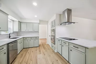 2723 Bernadette Lane, Houston, TX 77043 - Photo 11