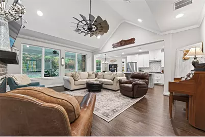 387 Grand View, Huntsville, TX 77340 - Photo 7