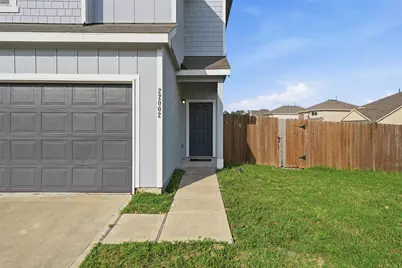 22002 Sovereign Heights Lane, Houston, TX 77073 - Photo 25