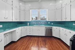 1602 Rosenberg St, Galveston, TX 77550 - Photo 13