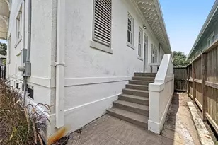 1602 Rosenberg St, Galveston, TX 77550 - Photo 25