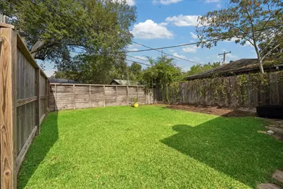 10050 Locke Lane, Houston, TX 77042 - Photo 27