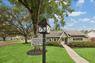 10050 Locke Lane, Houston, TX 77042 - Photo 1