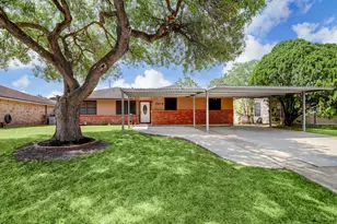 5819 Anaqua Dr, Houston, TX 77092 - Photo 1