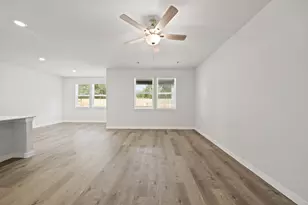 3609 Crawford St, Bay City, TX 77414 - Photo 13