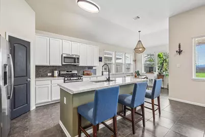 1498 Foshee Court, Alvin, TX 77511 - Photo 7