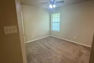 1437 Western Oaks Ct, Bryan, TX 77807 - Photo 5