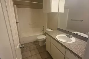 1437 Western Oaks Ct, Bryan, TX 77807 - Photo 3