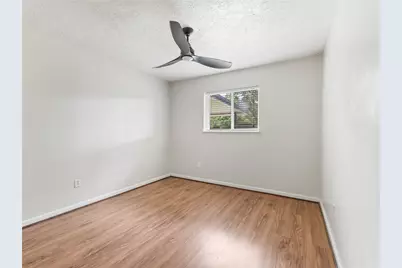 11939 Flushing Meadows Drive, Houston, TX 77089 - Photo 17