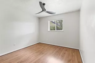 11939 Flushing Meadows Dr, Houston, TX 77089 - Photo 17