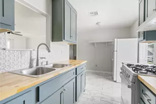 11939 Flushing Meadows Dr, Houston, TX 77089 - Photo 3