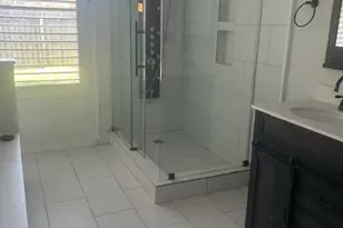 4726 Cashel Castle Dr, Houston, TX 77069 - Photo 7