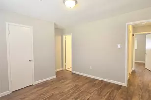 5404 Hazel St, Baytown, TX 77521 - Photo 9