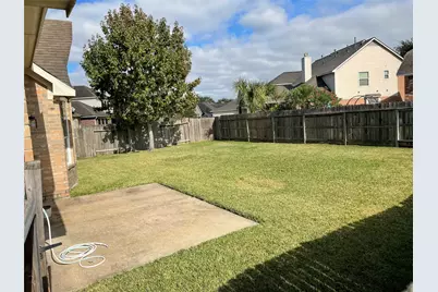 3128 Red Maple Drive, Friendswood, TX 77546 - Photo 17