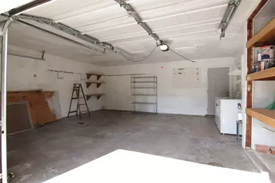 7030 Sharpview Drive, Houston, TX 77074 - Photo 17