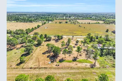 131 Narrow Path Road, Liverpool, TX 77577 - Photo 11