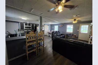 610 E Division Street, Edna, TX 77957 - Photo 21