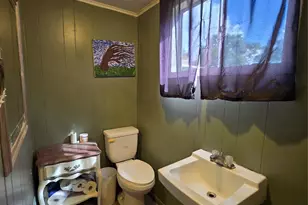 610 E Division St, Edna, TX 77957 - Photo 37