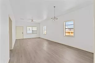 1521 Avenue O, Galveston, TX 77550 - Photo 3