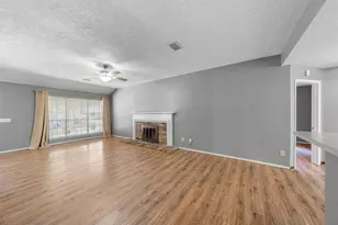 7 Rockridge Ct, The Woodlands, TX 77381 - Photo 9