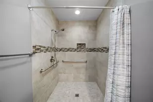 7 Rockridge Ct, The Woodlands, TX 77381 - Photo 19