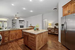 9326 Rhythm Ln, Houston, TX 77040 - Photo 11