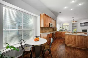 9326 Rhythm Ln, Houston, TX 77040 - Photo 7