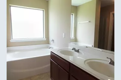 28606 Lockeridge Farms Drive, Spring, TX 77386 - Photo 13