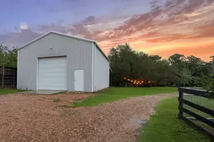 1815 Charter St, Columbus, TX 78934 - Photo 35