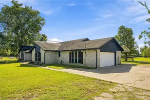 4697 Wickwillow Ln, Alvin, TX 77511 - Photo 5