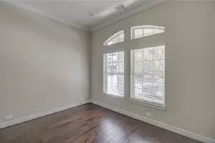 70 S Almondell Cir, The Woodlands, TX 77354 - Photo 7