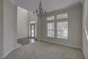 70 S Almondell Cir, The Woodlands, TX 77354 - Photo 5