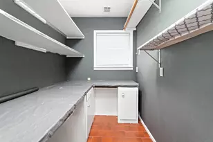 5195 Laurel St, Beaumont, TX 77707 - Photo 17