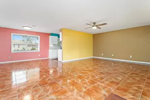 5195 Laurel St, Beaumont, TX 77707 - Photo 5