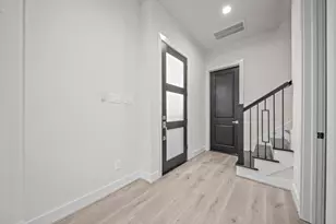 4527 Davenport St, Houston, TX 77051 - Photo 5