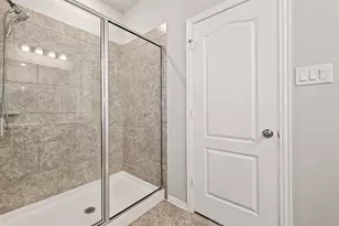 8415 Chesney Trl, Fulshear, TX 77441 - Photo 17