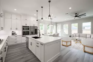 1016 E 32nd, Houston, TX 77022 - Photo 3