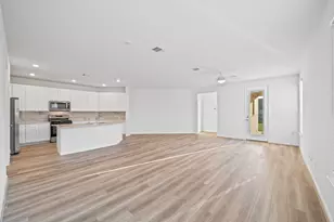 15719 Autumn Chicory Dr, Houston, TX 77044 - Photo 5