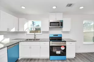 6317 Sandra St, Houston, TX 77028 - Photo 11