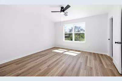 2020 Hampton Street #A B, Houston, TX 77088 - Photo 17