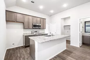 9992 Calendar St, Willis, TX 77318 - Photo 7