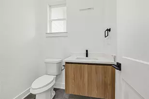 2593 Paul Quinn St, Houston, TX 77091 - Photo 9