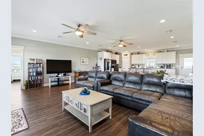 213 Porpoise Dr Drive, Palacios, TX 77465 - Photo 17