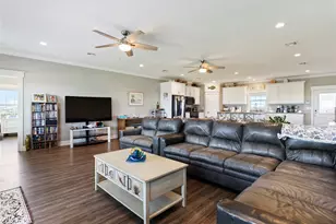 213 Porpoise Dr Dr, Palacios, TX 77465 - Photo 17