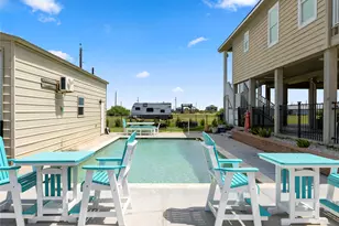 213 Porpoise Dr Dr, Palacios, TX 77465 - Photo 7