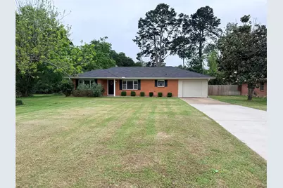 2111 Bush Drive, Huntsville, TX 77320 - Photo 1