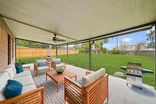 10803 Doud St, Houston, TX 77035 - Photo 27