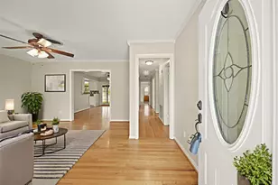 10803 Doud St, Houston, TX 77035 - Photo 9