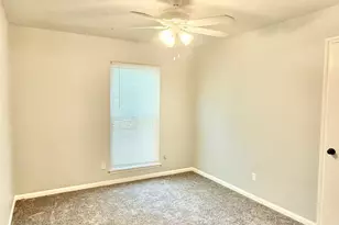 1611 Mapleton Dr, Houston, TX 77043 - Photo 9
