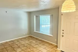 1611 Mapleton Dr, Houston, TX 77043 - Photo 3
